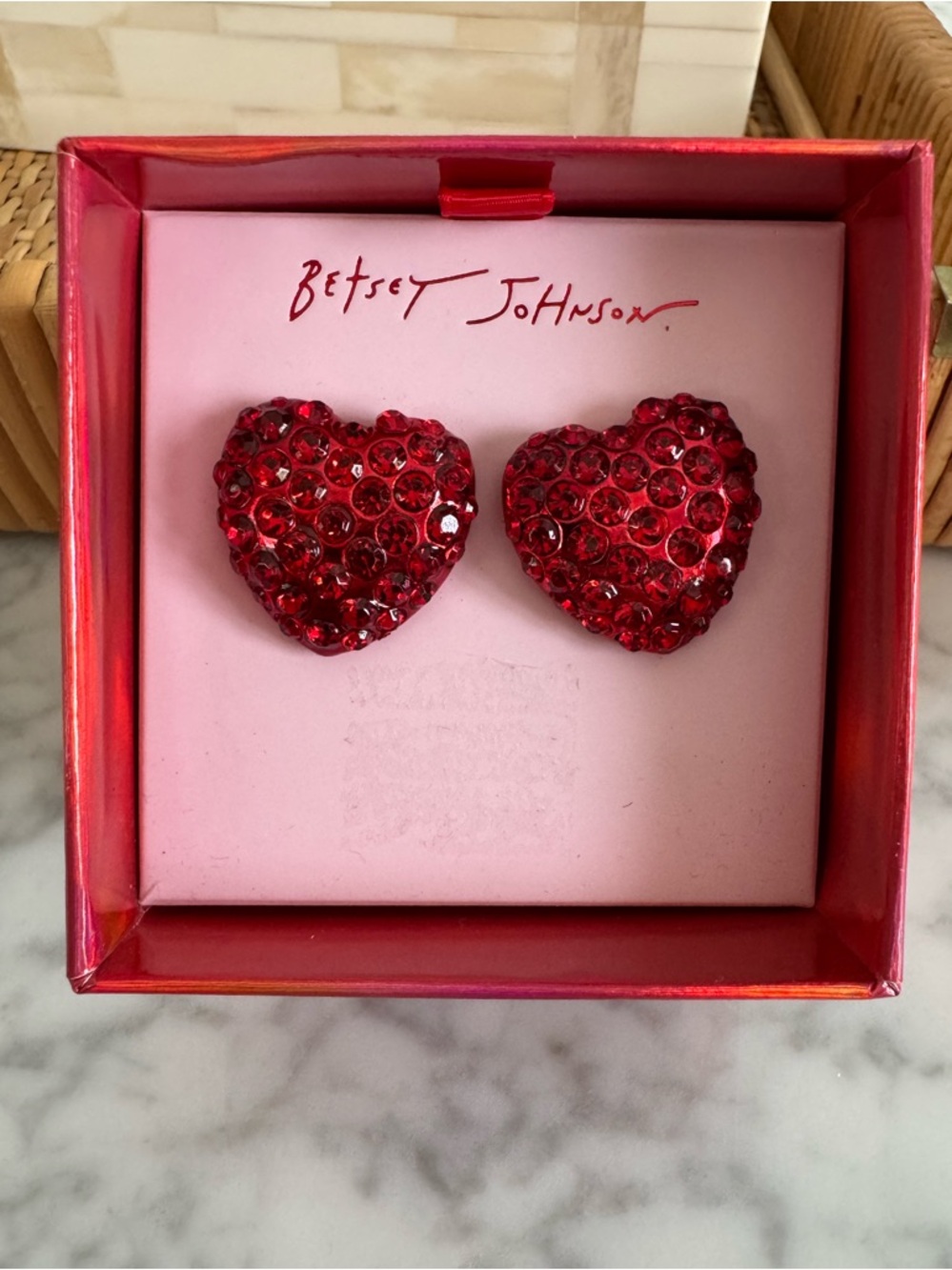 Betsey Johnson Call Me Acrylic Rhinestone Heart Earrings NWT - Picture 2 of 8